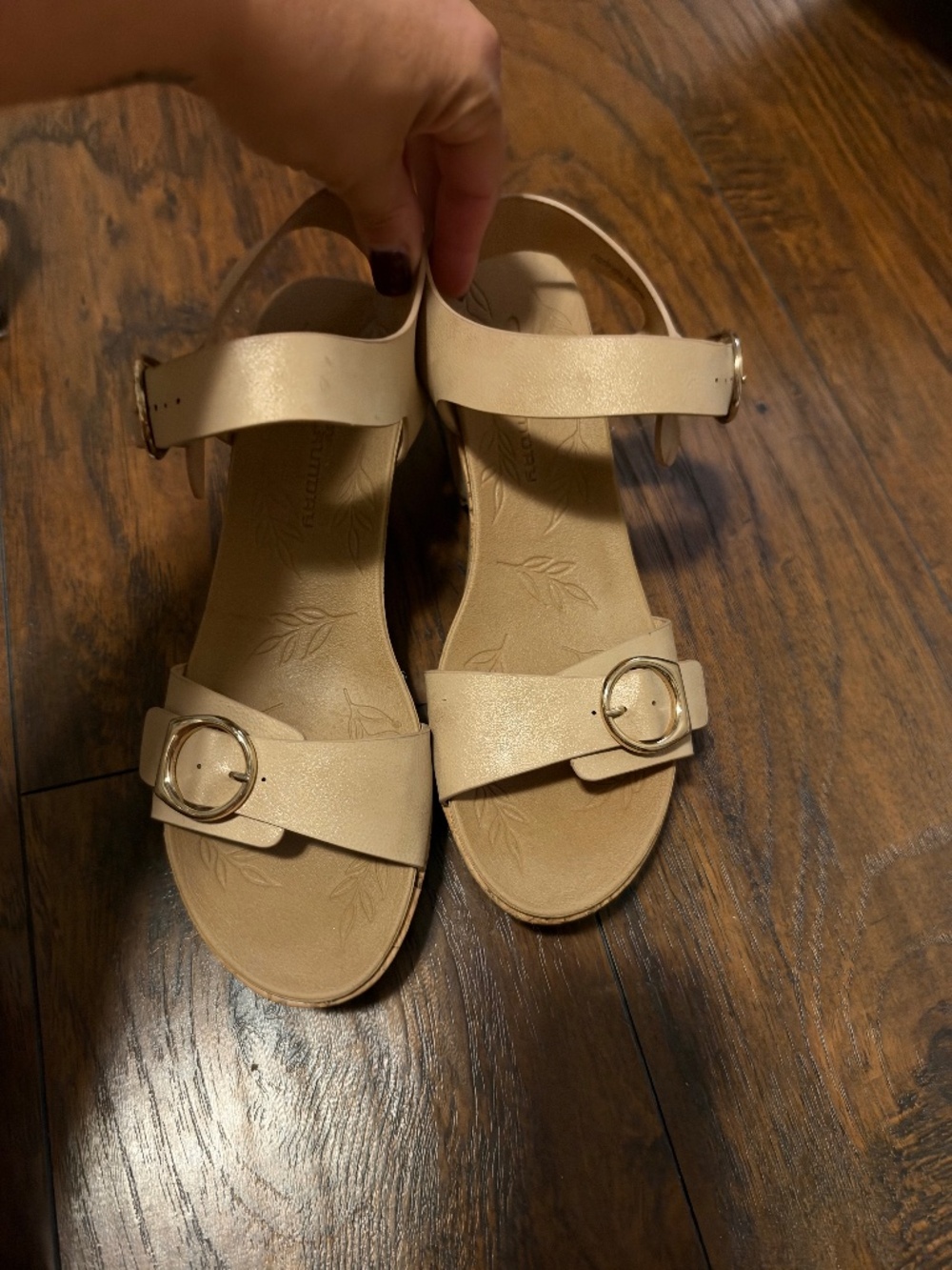 Women’s sandals